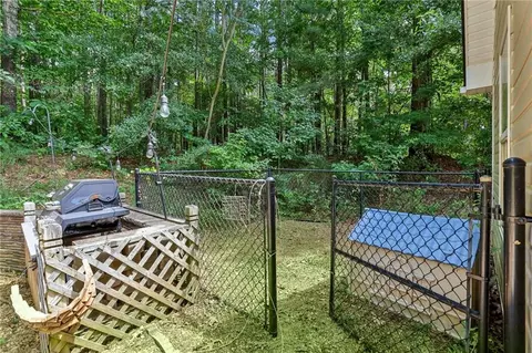 Exterior - 154 Pebblebrook Way, Temple, GA 30179 photo 10 of 15
