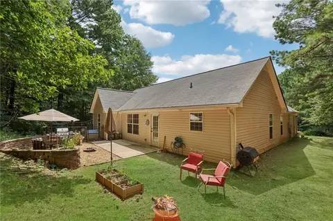 Exterior - 154 Pebblebrook Way, Temple, GA 30179 photo 6 of 15