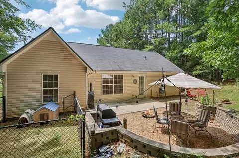 Exterior - 154 Pebblebrook Way, Temple, GA 30179 photo 12 of 15