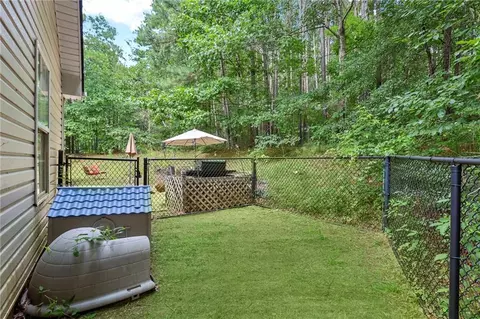 Exterior - 154 Pebblebrook Way, Temple, GA 30179 photo 11 of 15