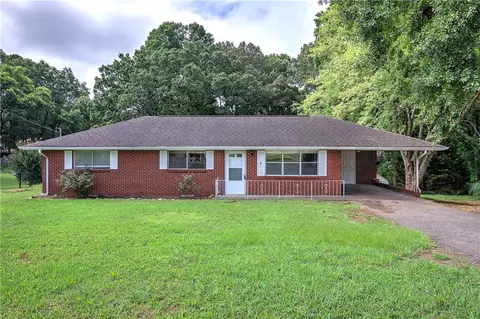 8 Beechwood Dr, Cartersville, GA 30120