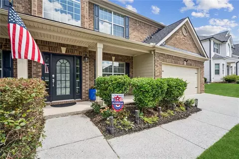 135 Farm Valley Dr, Canton, GA 30115