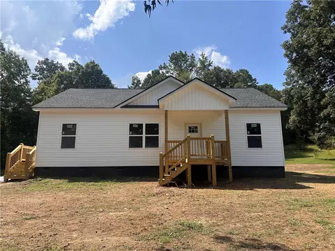 373 SW Beamer Cir, Calhoun, GA 30701