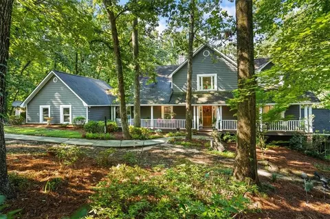 3205 Woodhaven Ct SW, Conyers, GA 30094