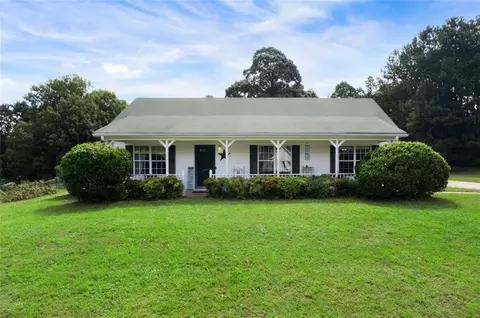 210 Diamond Ct, Carrollton, GA 30116