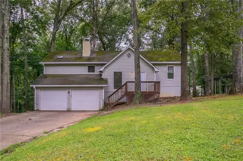 4505 Laurie Ln, Powder Springs, GA 30127