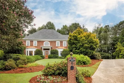 2885 Harwick Dr, Sandy Springs, GA 30350