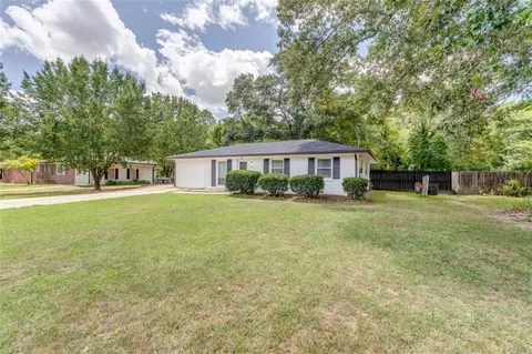 11 Simpson Dr, Rome, GA 30165