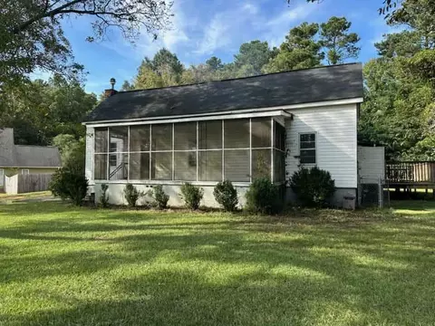 1232 Eastview Rd NE, Conyers, GA 30012