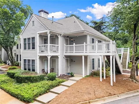 111 Abingdon Way, Sandy Springs, GA 30328