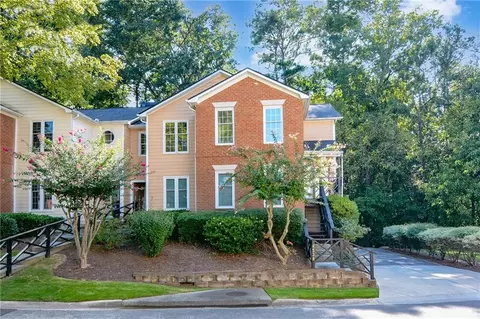 6538 Deerings Ln, Peachtree Corners, GA 30092