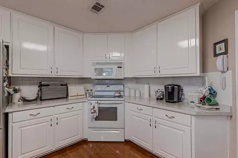 Kitchen - 212 Rustico Ct, Mcdonough, GA 30253 photo 2 of 4