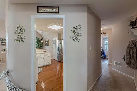 Entry Way - 212 Rustico Ct, Mcdonough, GA 30253 photo 4 of 8