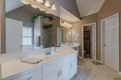 Bath - 212 Rustico Ct, Mcdonough, GA 30253 photo 1 of 7