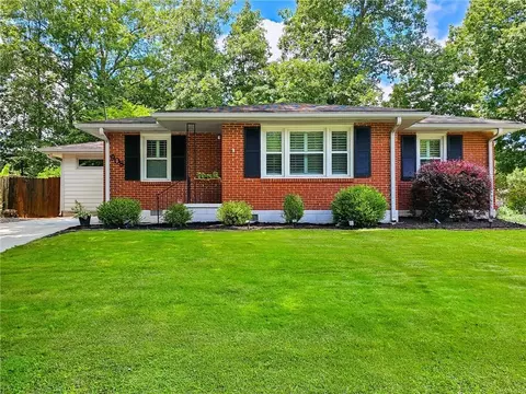 908 Willivee Dr, Decatur, GA 30033