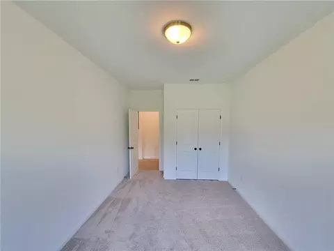 Bedroom - 389 Silverleaf Trl, Bethlehem, GA 30620 photo 2 of 10