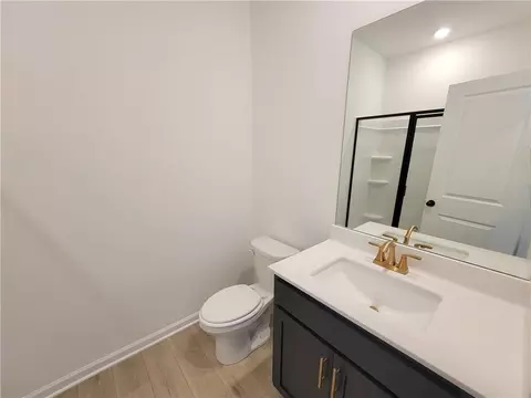 Bath - 389 Silverleaf Trl, Bethlehem, GA 30620 photo 2 of 11