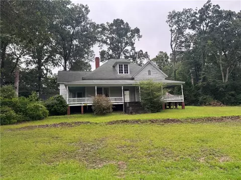 561 Main St, Hiram, GA 30141