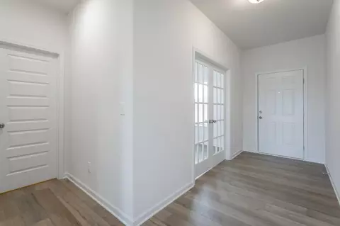 Entry Way - 52 Willow Cir, Rock Spring, GA 30739 photo 3 of 9