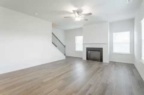 Living - 52 Willow Cir, Rock Spring, GA 30739 photo 7 of 10