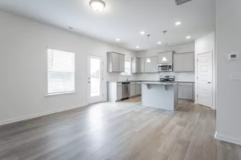 Living - 52 Willow Cir, Rock Spring, GA 30739 photo 2 of 10