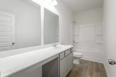 Bath - 52 Willow Cir, Rock Spring, GA 30739 photo 8 of 9