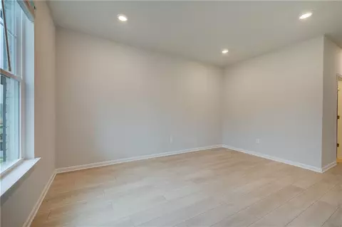 Living - 428 Hatcher Ct, Hampton, GA 30228 photo 1 of 8