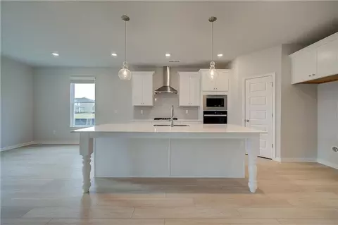 Kitchen - 428 Hatcher Ct, Hampton, GA 30228 photo 2 of 4