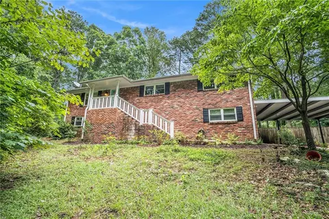 6675 S Dillon Rd, Austell, GA 30168