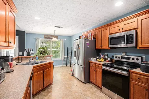3348 Peyton Dr, Monroe, GA 30656 photo 6