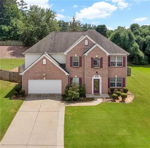 4212 Medlock River Ct, Snellville, GA 30039