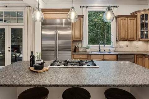 Kitchen - 335 Marshalls Cv, Milton, GA 30004 photo 3 of 8