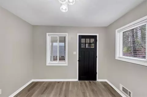 847 Magna Carta Dr NW, Atlanta, GA 30318