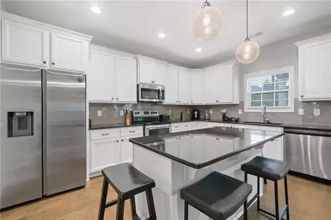 Kitchen - 105 E River Cane Run, Perry, GA 31069 photo 4 of 4
