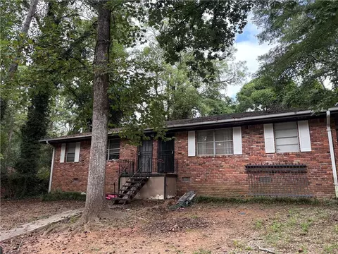 6401 Raymond Ter, Union City, GA 30291