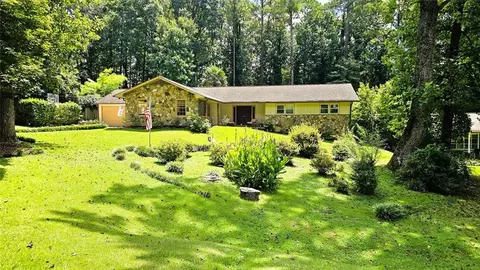4682 Lucerne Valley Rd SW, Lilburn, GA 30047