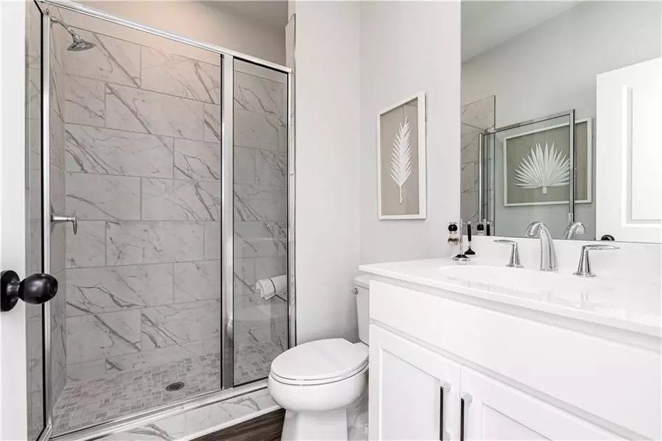 Bath - 1412 Creekside Cir NW, Atlanta, GA 30318 photo 1 of 3