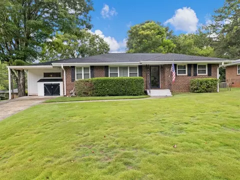 3724 Crestview Dr SE, Smyrna, GA 30082