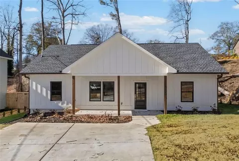 621 Elmwood St, Canton, GA 30114