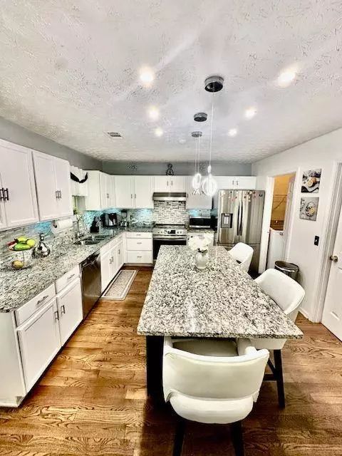 2306 Kemp Dr, Lawrenceville, GA 30044