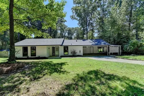1192 Sandalwood Dr, Lawrenceville, GA 30043