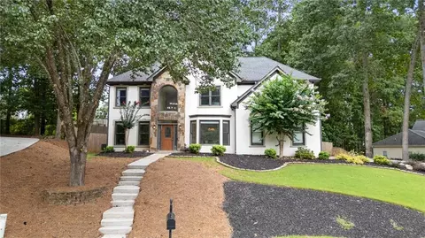 2135 Knightsbridge Way, Alpharetta, GA 30004