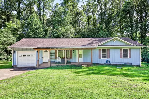 5123 Arthur Ct, Oakwood, GA 30566