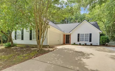 251 Arden Oaks Pl, Suwanee, GA 30024