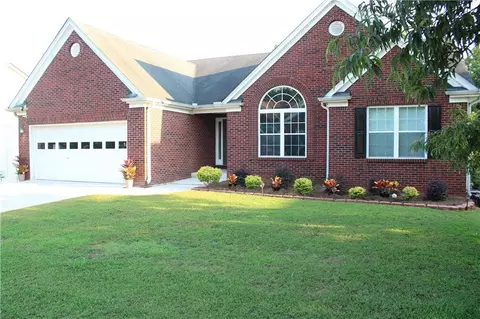 135 Valley Brook Dr, Covington, GA 30016