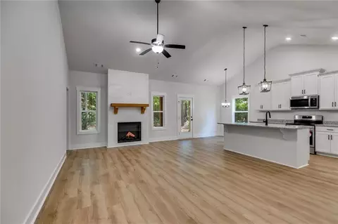 Living - 48 Paschal St, Temple, GA 30179 photo 2 of 3