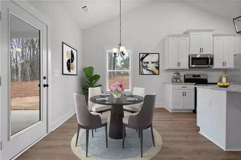 Dining - 48 Paschal St, Temple, GA 30179 photo 1 of 1