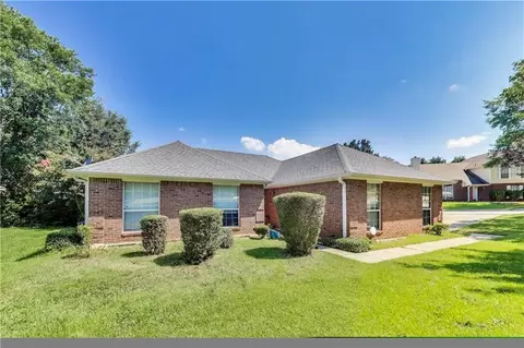 25 Carrera, Stockbridge, GA 30281