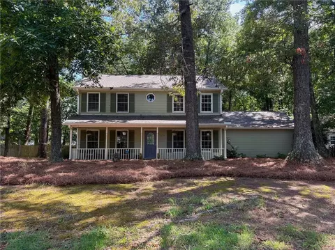 1870 Shady Creek Ln, Lawrenceville, GA 30043