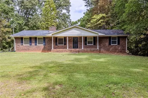 5079 Alexander Ave, Union City, GA 30291